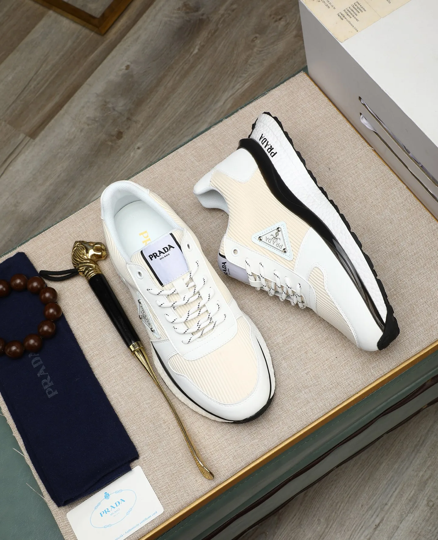 Men's shoes💰460🌹🌹[PRADA—Prada] latest model🙈original replica! 👟👟👟Available here. The workmanship is top-notch. The upper is made of Italian 🇮🇹Imported calfskin. ❗️Breathable genuine leather lining @Suitable for travel. The original version has an enlarged engraved sole, making it suitable for all kinds of travels, showing low-key luxury. Let quality speak for itself. Color: Size: 38-44